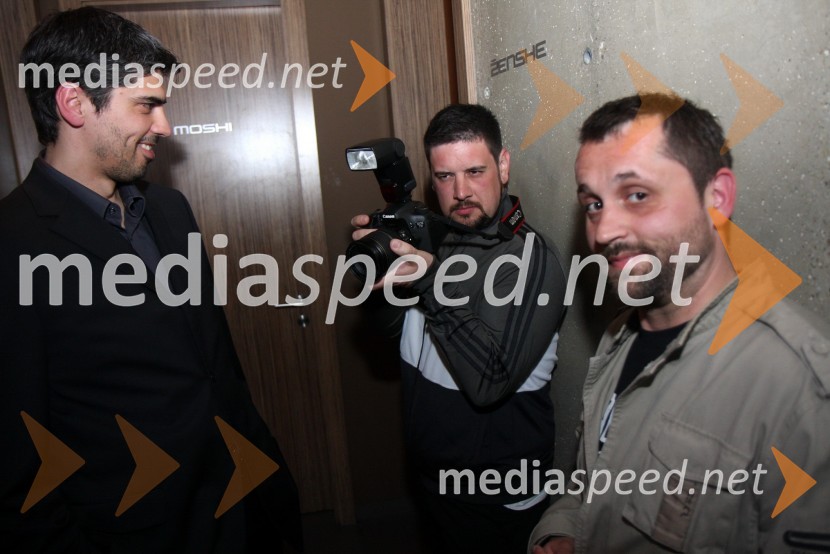 Bor Greiner, odgovorni urednik Radia City, Tine Križanič in Dejan Vedlin, člana ekipe Reporter Milan10 let Reporterja Milana z Magnificom
