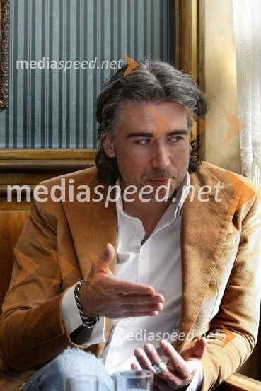 Jan Plestenjak, pevecJan Plestenjak, pevec