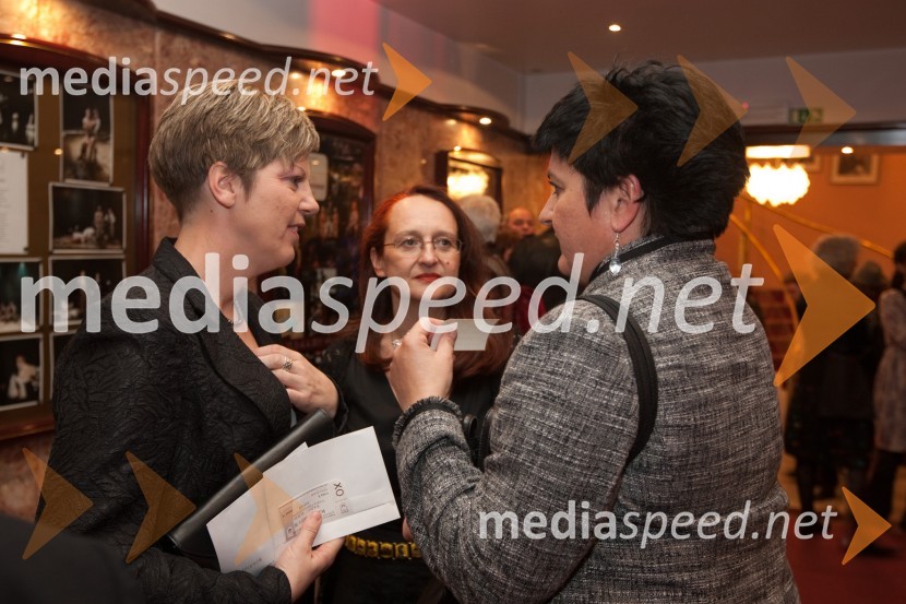Mirjam Drnovšček, v.d. direktorica Prešernovega gledališča Kranj, Marinka Poštrak, dramaturginja in Mojca Jan Zoran, Ministrstvo za kulturo41. Teden slovenske drame v Prešernovem gledališču Kranj, zaključek in podelitev nagrad