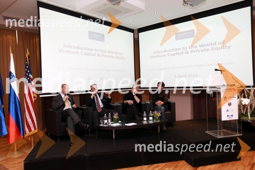 Davor Jakulin, direktor podjetja Atech, Laszlo Czirjak, iEurope, Jerry Colonna in Boštjan Špetič, direktor podjetja ZemantaAmCham Investicijska konferenca U.S.-Slovenia business bridge: Cross U.S.-Slovenia investment opportunities for entrepreneurs