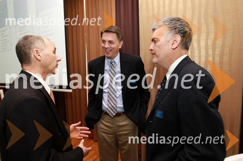 AmCham Investicijska konferenca U.S.-Slovenia business bridge: Cross U.S.-Slovenia investment opportunities for entrepreneurs