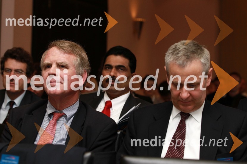 Thomas B. Robertson, nekdanji veleposlanik ZDA v Sloveniji in ...AmCham Investicijska konferenca U.S.-Slovenia business bridge: U.S. Investors day