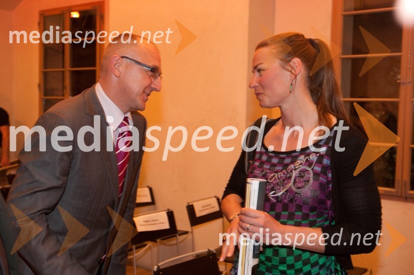 Brane Krajnik, direktor The Slovenian Times in Tina Maze, smučarkaGuest star 2010