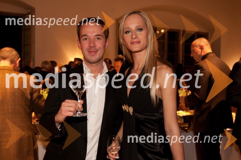 Bojan Molj in Daniela Bervar, vodja Cotrugli Business School SlovenijaGuest star 2010