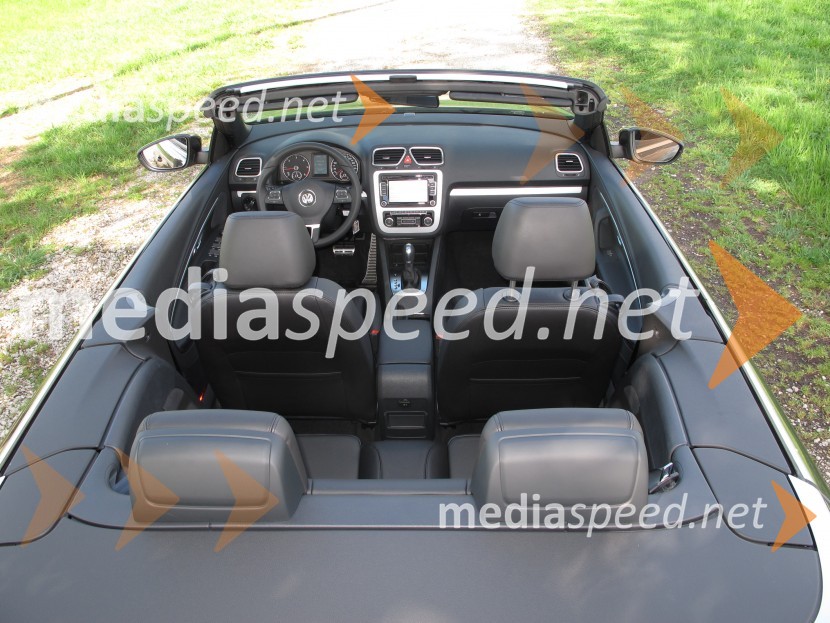 Volkswagen EOS, notranjostPrenovljeni Volkswagen EOS, slovenska predstavitev