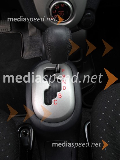 	Mitsubishi i-Miev, notranjostMitsubishi i-Miev, slovenska predstavitev