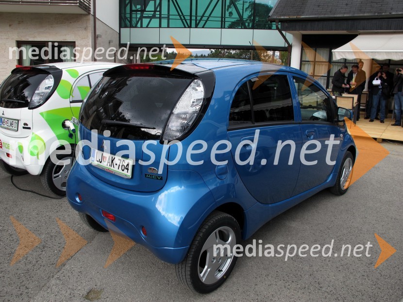 	Mitsubishi i-MievMitsubishi i-Miev, slovenska predstavitev