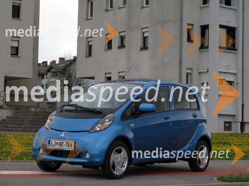 	Mitsubishi i-MievMitsubishi i-Miev, slovenska predstavitev