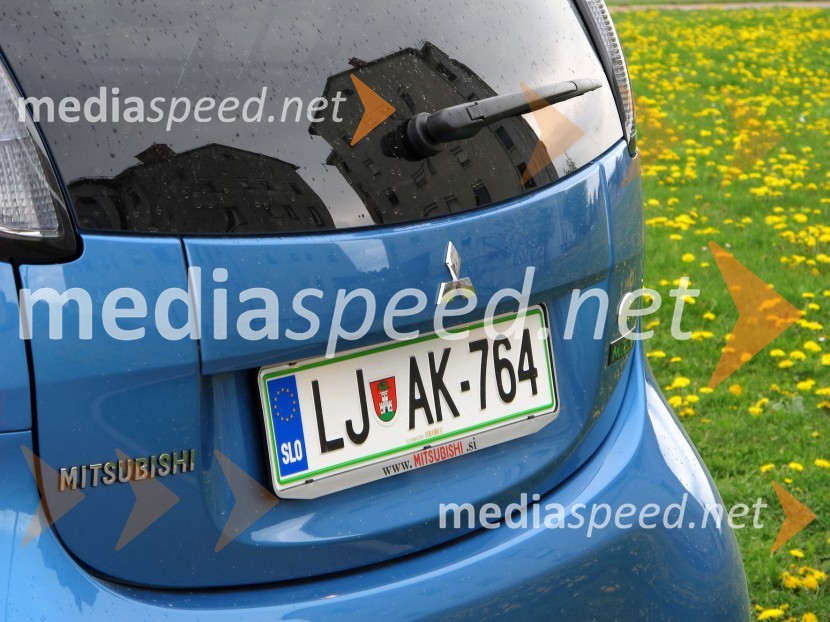 	Mitsubishi i-MievMitsubishi i-Miev, slovenska predstavitev
