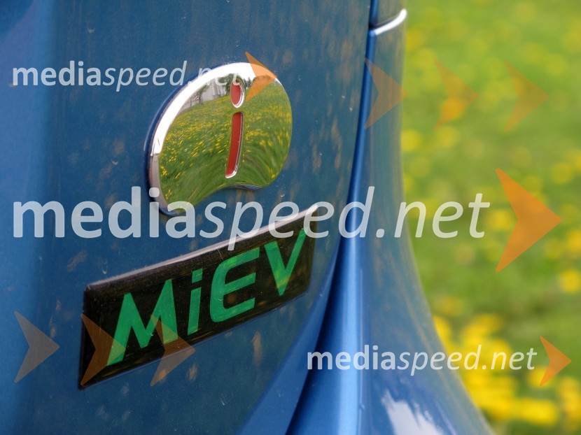 	Mitsubishi i-MievMitsubishi i-Miev, slovenska predstavitev