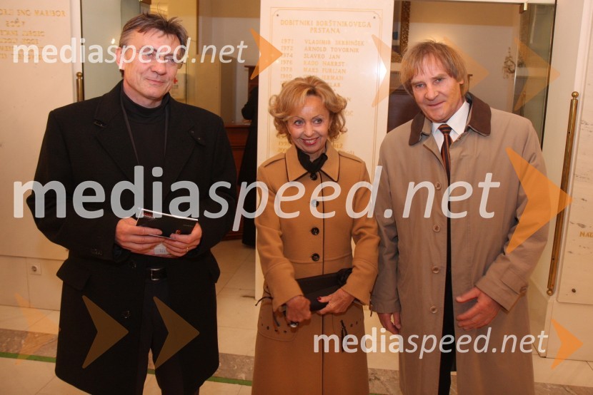Prof. dr. Danijel Rebolj, novo izvoljeni rektor Univerze v Mariboru ter prof. dr. Dušan Radonjič, prorektor Univerze v Mariboru in soproga TanjaPremiera komedije Don Juan