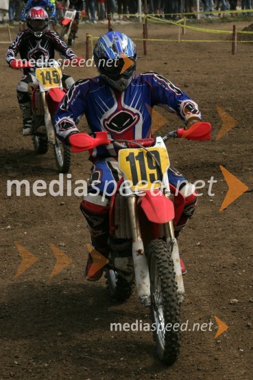 Sandi Bučinel (AMD Gorica) in Darko Hafner (AMD Buhc)MOTOKROS, 5. dirka za DP, Šentvid pri Stični