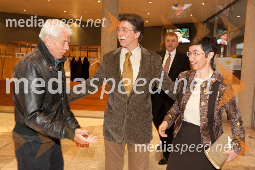 Ivo Barišič, igralec, mag. Jožko Čuk, direktor SNG Nova Gorica in soproga dr. Jasna Čuk, zdravnicaPremiera predstave Liferanti v SNG Nova Gorica