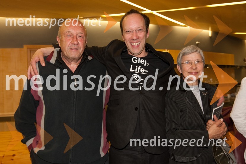 Miha Nemec, igralec, oče Janez in mama AlenkaPremiera predstave Liferanti v SNG Nova Gorica