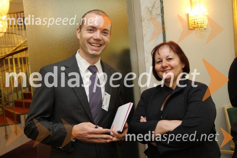 Urban Lapajne, Tovarna Podjemov ter Vanja Borovac, Univerza v MariboruKonferenca Podim, 1. dan