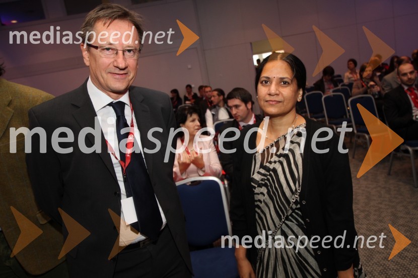 Igor Plestenjak, direktor Japti ter Deepanwita Chattopadhyay, izvršna direktorica, IKP Knowledge Park, Hyderabad, IndijaKonferenca Podim, 1. dan
