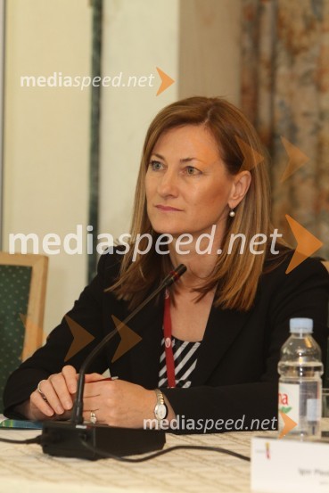 Manja Skernišak, članica uprave Nove KBM d.d.Konferenca Podim, 1. dan