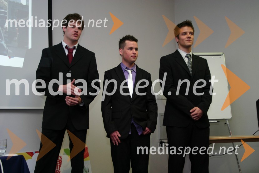 Finalisti ImagineCup 2011Konferenca Podim, 1. dan