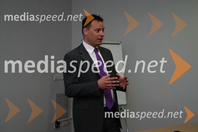 Sandi Kuplen, Collegium Mondial TravelKonferenca Podim, 1. dan