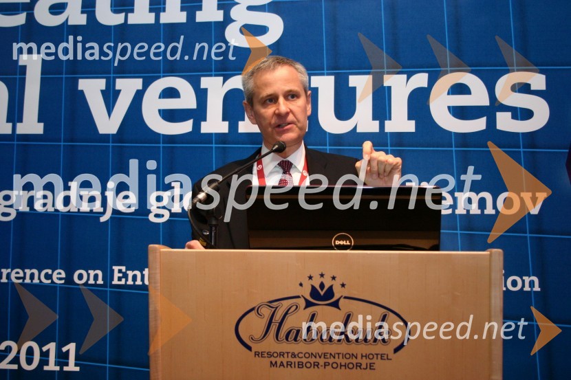 Laszlo Czirjak, iEurope Capital, ZDA in Madžarska

Konferenca Podim, 1. dan