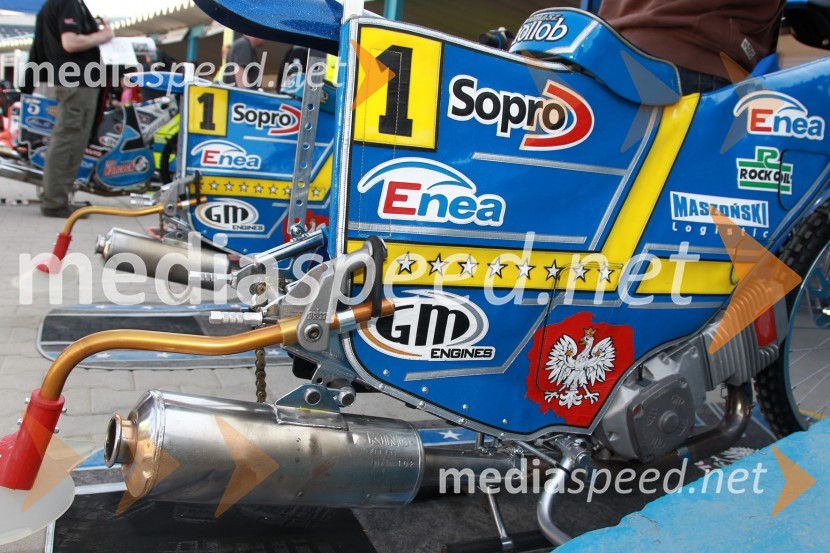 Tomasz Gollob, Poljska: motor z novim izpuhomSpeedway Grand Prix 2011, VN Evrope - 1. dirka