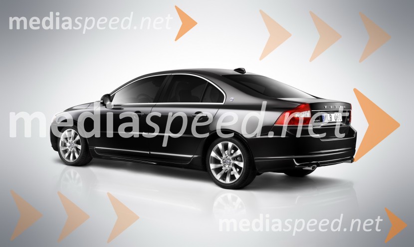 Volvo S80 R-DesignNovi volvo S80 executive in V70 R-Design – najboljša limuzina in športni karavan