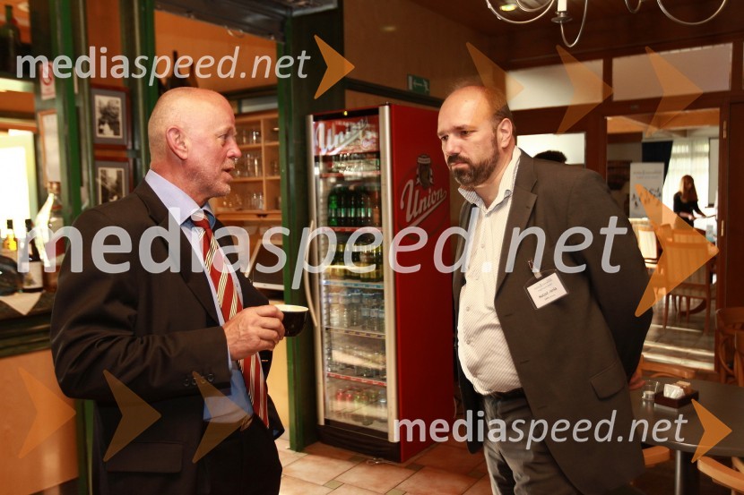 Drago Petek, direktor podjetja Elektra d.o.o. in mag. Matjaž JanšaBritanska gospodarska zbornica v Sloveniji ter Profiles International Slovenia sta organizirala predavanje Deirica McCanna in golf turnir