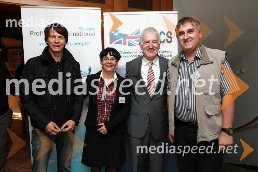 Janez Mavrič, Zvezdana Lubej, direktorica Profiles International Slovenia, Deiric McCann in Jože ZupanBritanska gospodarska zbornica v Sloveniji ter Profiles International Slovenia sta organizirala predavanje Deirica McCanna in golf turnir