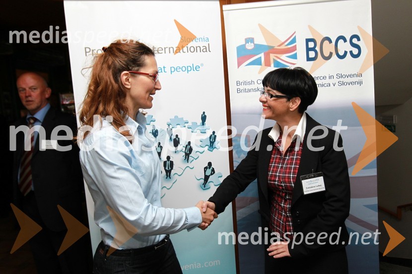 Agnesa Stemberger, Tomplast in Zvezdana Lubej, direktorica Profiles International SloveniaBritanska gospodarska zbornica v Sloveniji ter Profiles International Slovenia sta organizirala predavanje Deirica McCanna in golf turnir