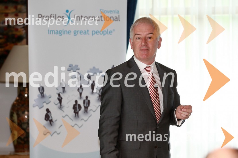 	Deiric McCannBritanska gospodarska zbornica v Sloveniji ter Profiles International Slovenia sta organizirala predavanje Deirica McCanna in golf turnir