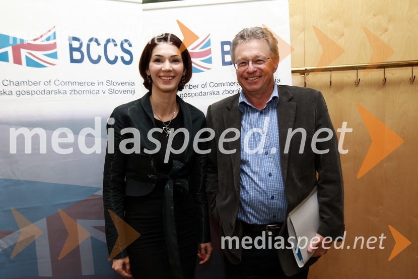 Saša Rakita, direktorica marketinga na BCCS in ...Britanska gospodarska zbornica v Sloveniji ter Profiles International Slovenia sta organizirala predavanje Deirica McCanna in golf turnir