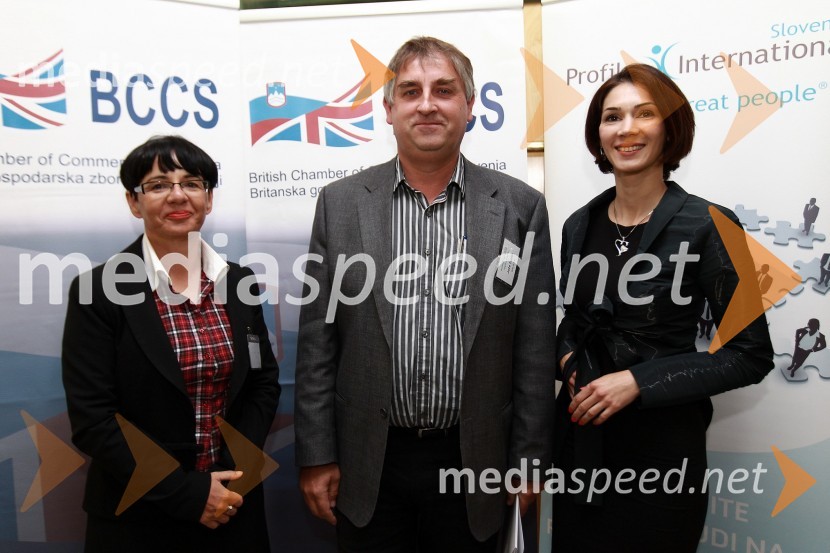 Zvezdana Lubej, direktorica Profiles International Slovenia, Jože Zupan in Saša Rakita, direktorica marketinga na BCCSBritanska gospodarska zbornica v Sloveniji ter Profiles International Slovenia sta organizirala predavanje Deirica McCanna in golf turnir