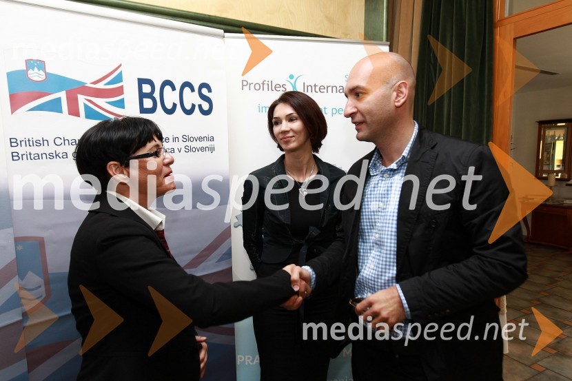 Zvezdana Lubej, direktorica Profiles International Slovenia, Ljubiša Mitof Višurski, generalni direktor podjetja Abbott Slovenija in Saša Rakita, direktorica marketinga na BCCSBritanska gospodarska zbornica v Sloveniji ter Profiles International Slovenia sta organizirala predavanje Deirica McCanna in golf turnir