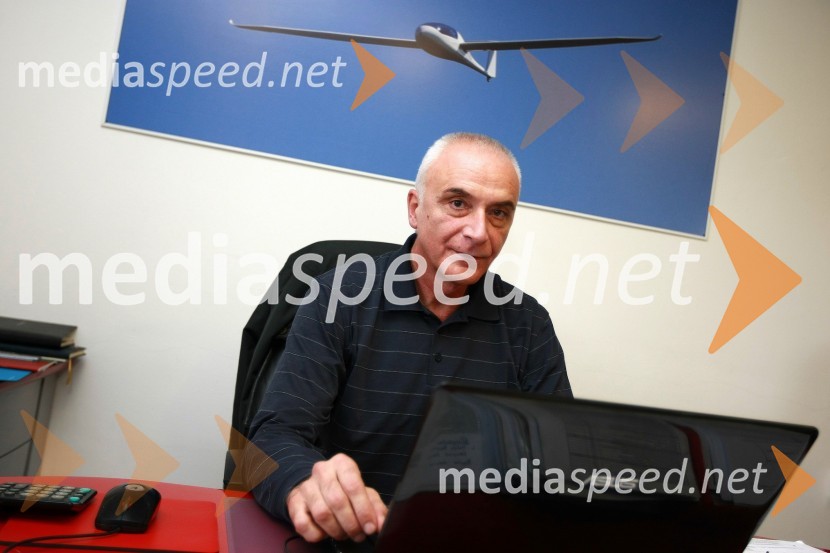 Ivo Boscarol, slovenski letalec, poslovnež in politikIvo Boscarol, slovenski letalec, poslovnež in politik