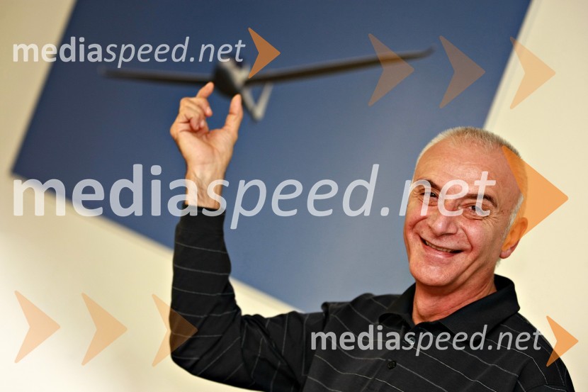 Ivo Boscarol, slovenski letalec, poslovnež in politikIvo Boscarol, slovenski letalec, poslovnež in politik