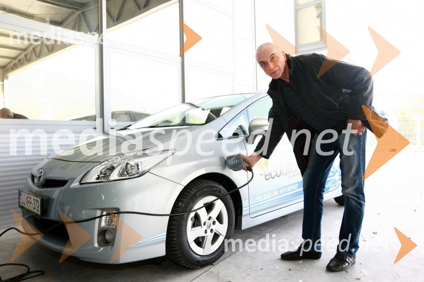 Ivo Boscarol, slovenski letalec, poslovnež in politikIvo Boscarol, slovenski letalec, poslovnež in politik