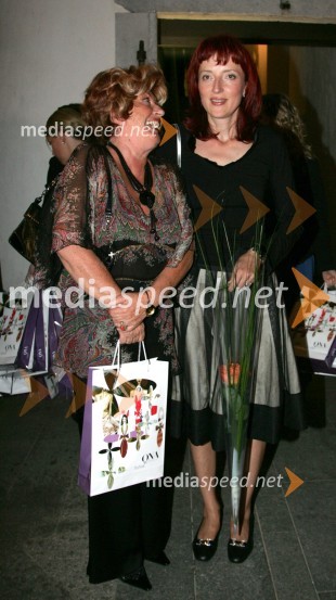 Bernarda Jeklin, nekdanja urednica Jane in Sabina Obolnar, urednica Delove priloge OnaIzbor večerne obleke Miss Slovenije 2006 za finalni izbor Miss sveta 2006