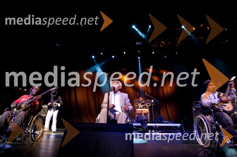 	Člani skupine Staff Benda BililiDruga godba, otvoritev festivala