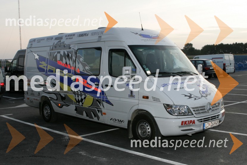 Avtomobil slovenskega speedway-ista Mateja ŽagarjaSPEEDWAY, otvoritev stadiona Milenium