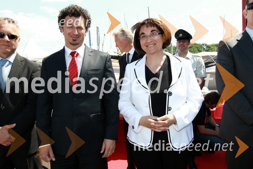 Dr. Patrick Vlačič, minister za promet in dr. Ljubica Jelušič, ministrica za obramboInternautica 2011 - 16. mednarodna razstava navtike, odprtje