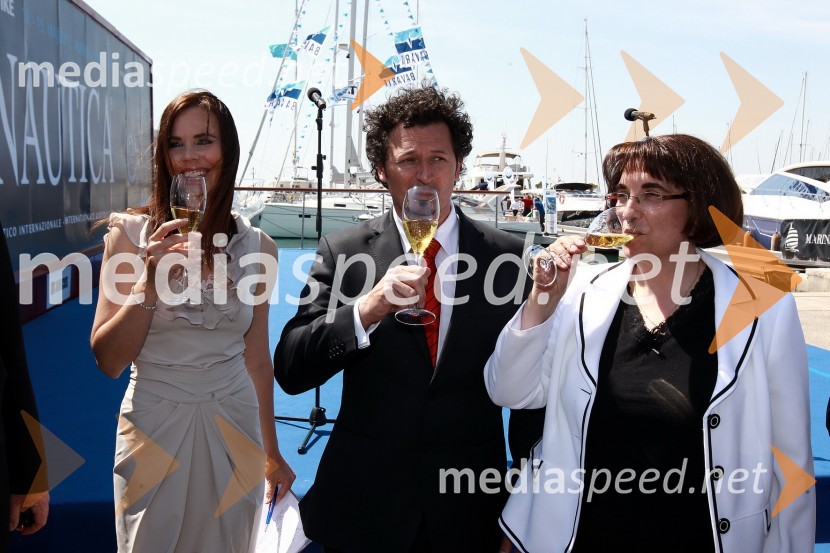 Lorella Flego, povezovalka prireditve, dr. Patrick Vlačič, minister za promet in dr. Ljubica Jelušič, ministrica za obramboInternautica 2011 - 16. mednarodna razstava navtike, odprtje