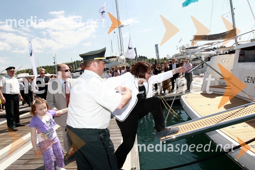 Leopold Čuček in dr. Ljubica Jelušič, ministrica za obramboInternautica 2011 - 16. mednarodna razstava navtike, odprtje