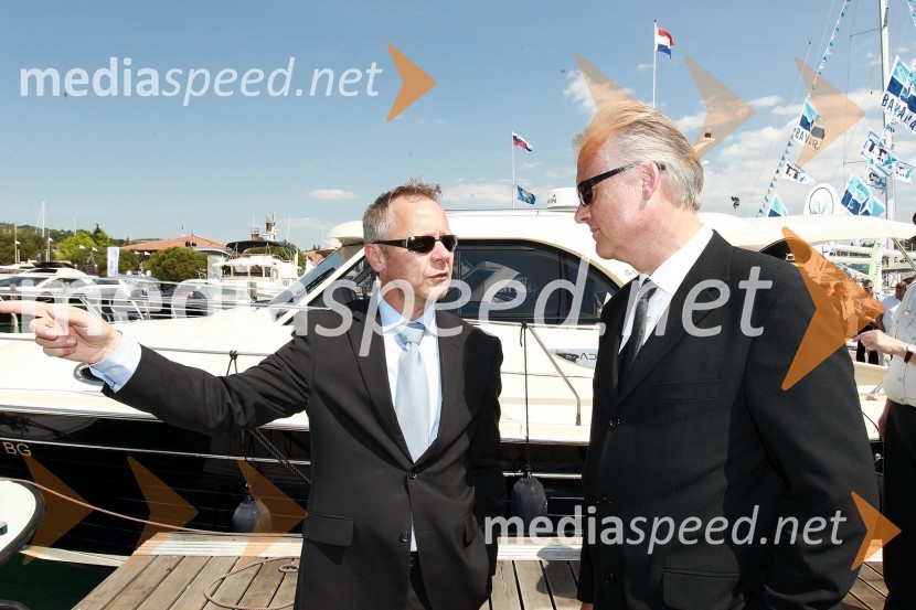 ... in Jurij Korenc, idejni oče ter izvršni direktor InternauticeInternautica 2011 - 16. mednarodna razstava navtike, odprtje