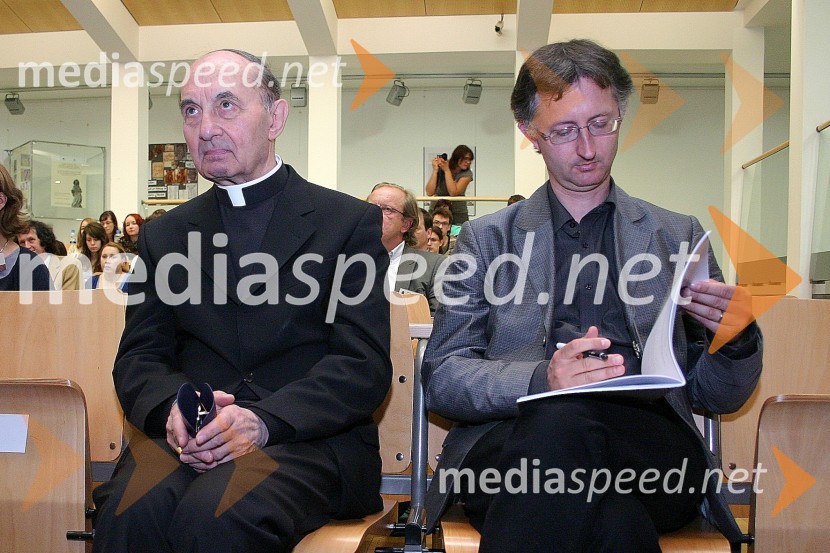 Franc Kramberger, nekdanji nadškof in ...Umetnost okrog 1400 : Globalni in regionalni pogledi, mednarodni znanstveni simpozij pod pokroviteljstvom Mednarodnega odbora za umetnostno zgodovino