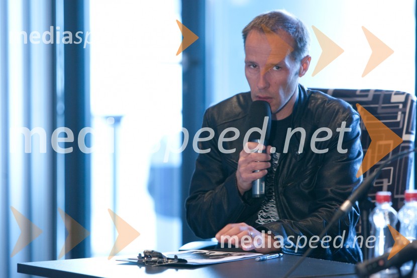 Andrej Karoli, moderatorSiddharta, novinarska konferenca pred koncertom v Stožicah