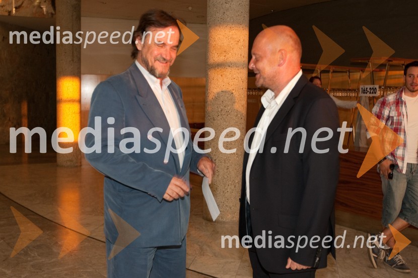 	Primož Bebler, umetniški vodja SSG Trst in Peter Musevski, igralecsKurt, premiera drame v SNG Nova Gorica