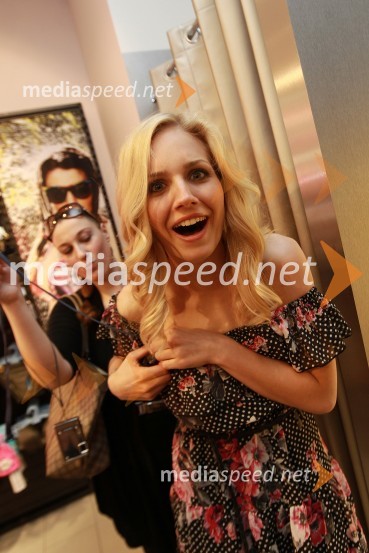 Saša Bernetič, revija Rina ter Ajda Sitar, Miss Športa 2009Odprtje trgovine New Yorker, Qlandia, Kamnik