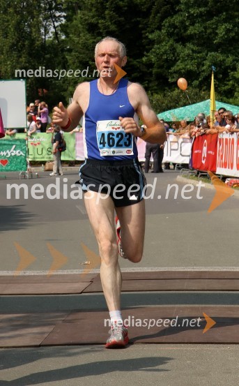 Stane Barber, tek na 10 km31. Maraton treh src, udeleženci