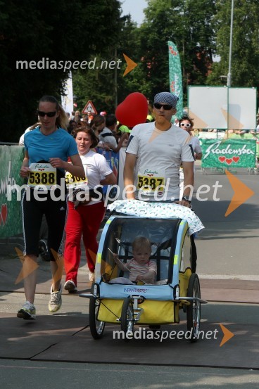 ... in Damijan Kirbiš, tek na 5,5 km31. Maraton treh src, udeleženci