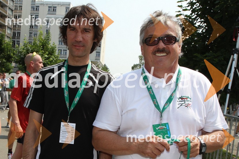 Primož Peterka, smučarski skakalec in Zvonko Murgelj, direktor podjetja Radenska31. Maraton treh src, udeleženci